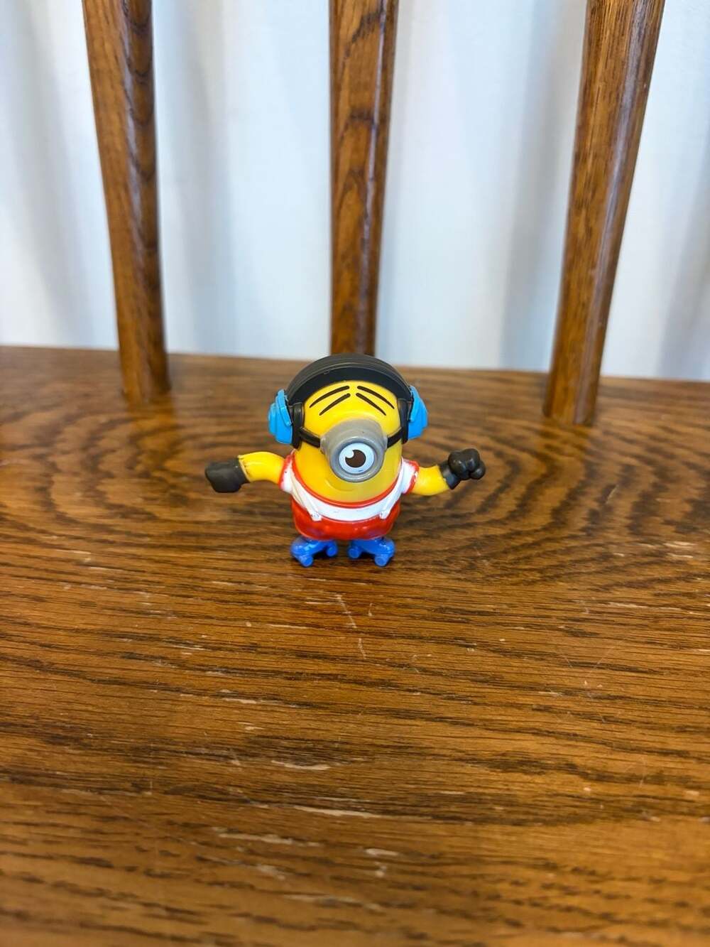 Illumination Minions Disco Minion Figure with Headphones